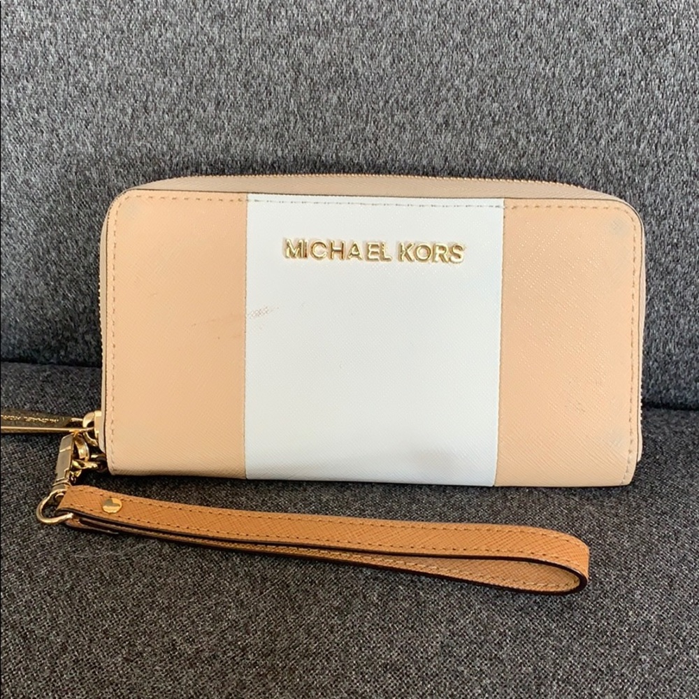 Michael Kors Wristlet